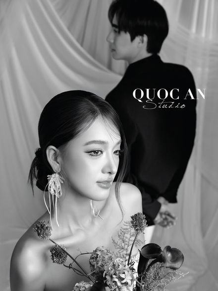 Album Rèm trắng & hoa tím